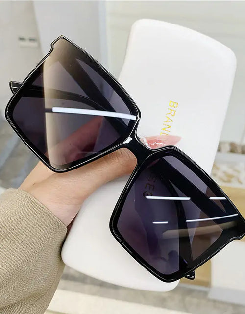 Load image into Gallery viewer, Designer Square Sunglasses
